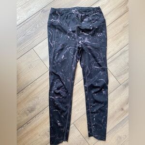 Athleta Velocity Stash Pocket Marble 7/8 Tight Black Purple Print Size S
